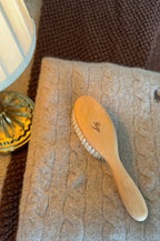 The Kin Hairbrush