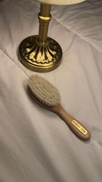 The Kin Hairbrush