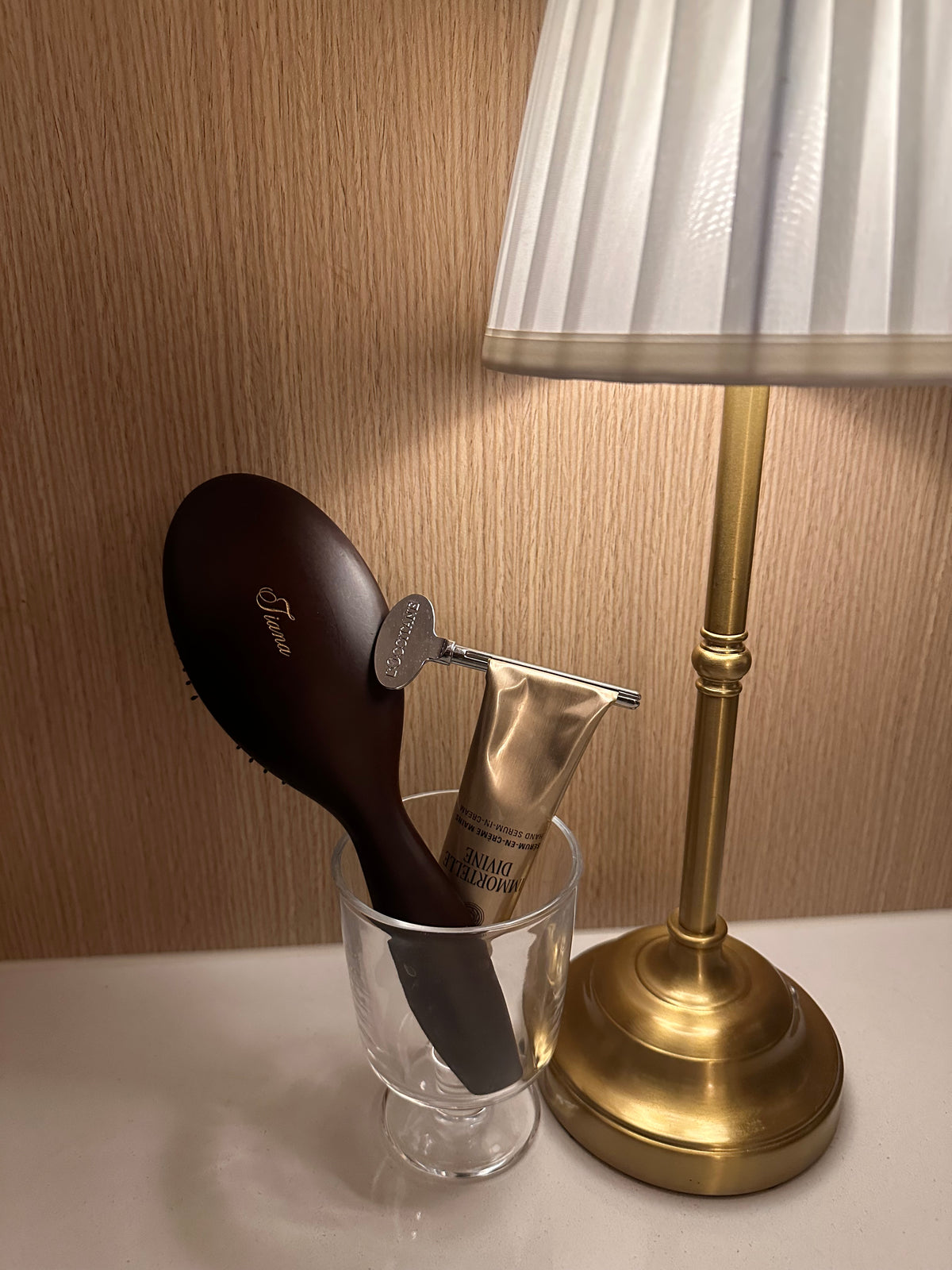 The Muse Hairbrush (Pre-order)